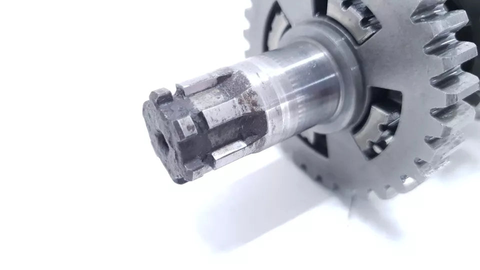 Arbre secondaire de boite de vitesse Yamaha DT125LC 1983 n°2