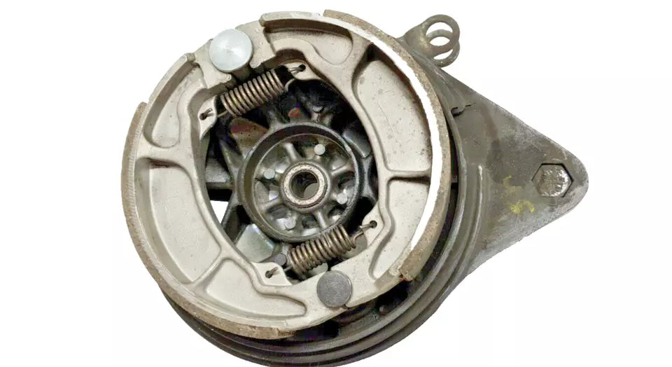 Tambour de frein arrière Honda CBF 125 2012 Réf : 43100-KTE-950ZA
