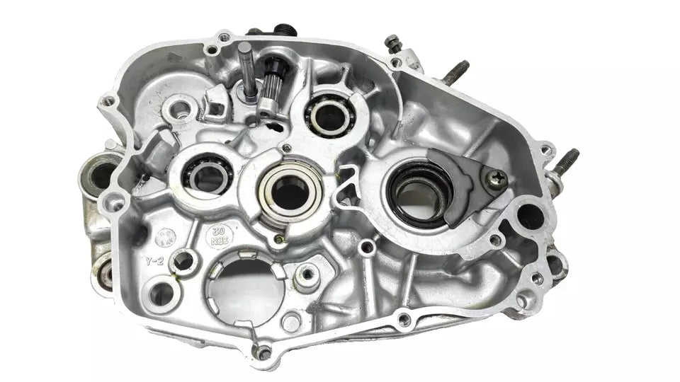 Carter moteur central droit Yamaha DT125R 1999 Réf : 3BN-15121-04