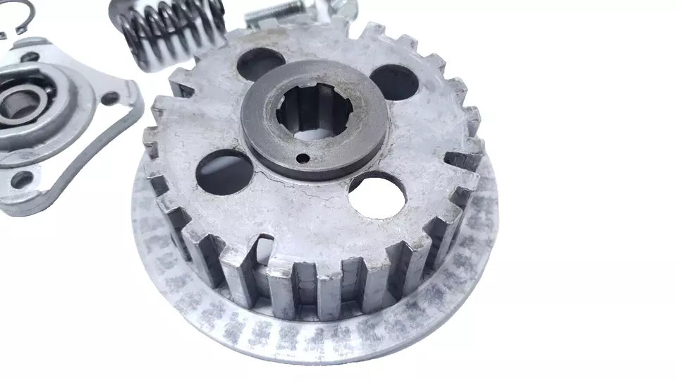 Embrayage Honda CB 125 T 1980 n°2 Réf : 22100-399-000
