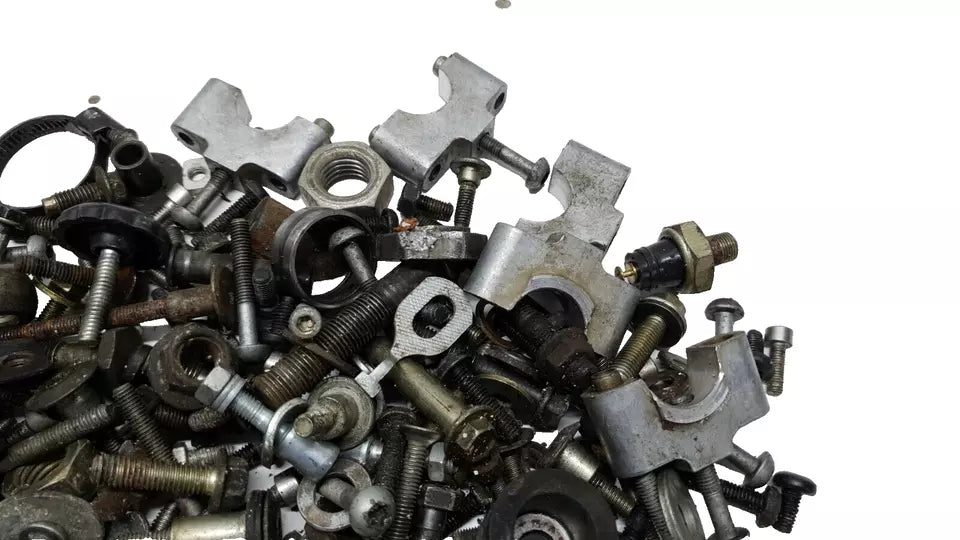 Kit visserie & diverses pièces Triumph 900 Tiger 1994