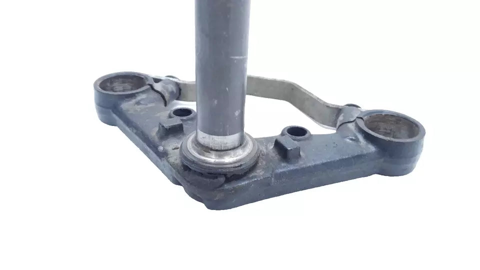 Té de fourche inférieur Honda CM 125 T 1981 Réf : 53200-402-000ZA