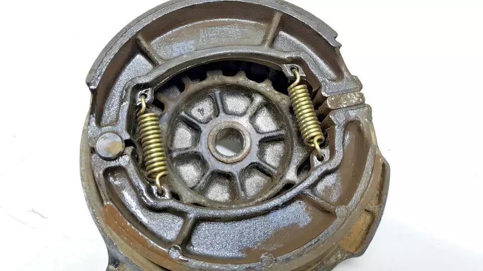 Tambour de frein arrière Yamaha DT125LC 1987 n°5 Réf : 10V-25321-00-98