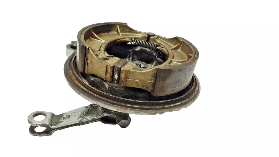 Tambour de frein arrière Suzuki GN 125 2001 Réf : 64210-39115-000