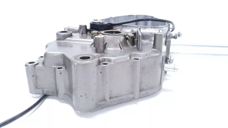 Carter moteur central gauche Hyosung XRX 125 2006