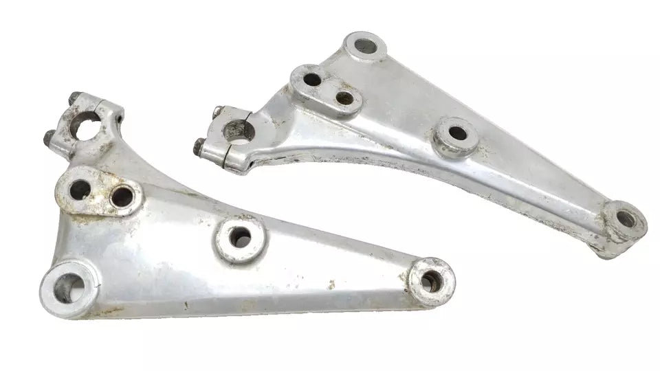 Support de reposes pieds Honda CB125T 1978 n°2 Réf : 50610-399-000