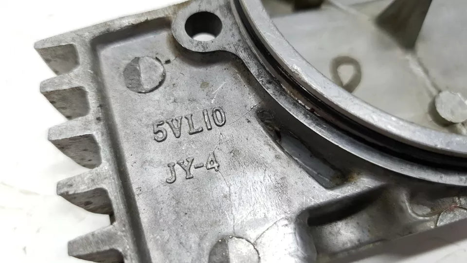 Couvercle latéral culasse Yamaha XT125X 2008 Réf : 5VL-E1185-10-00