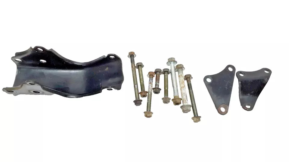Supports moteur Yamaha YBR 125 2005 Réf : 5VL-F1316-00-00
