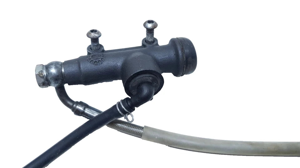 Maître cylindre de frein arrière 2-2 Yamaha TZR 50 2008 n°4 Réf : 5WXF583V0000