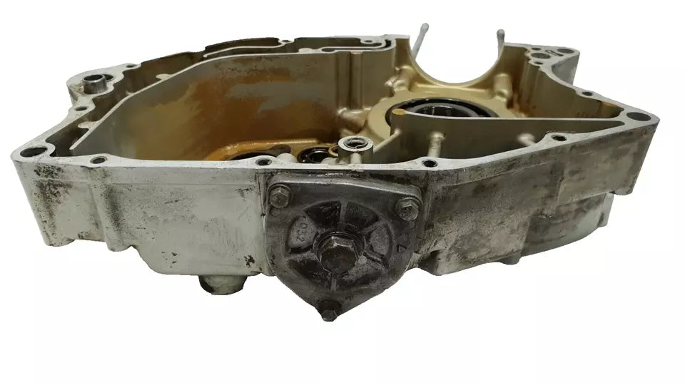 Carter moteur central gauche Suzuki GN 125 2001 Réf: 11300-05303-000