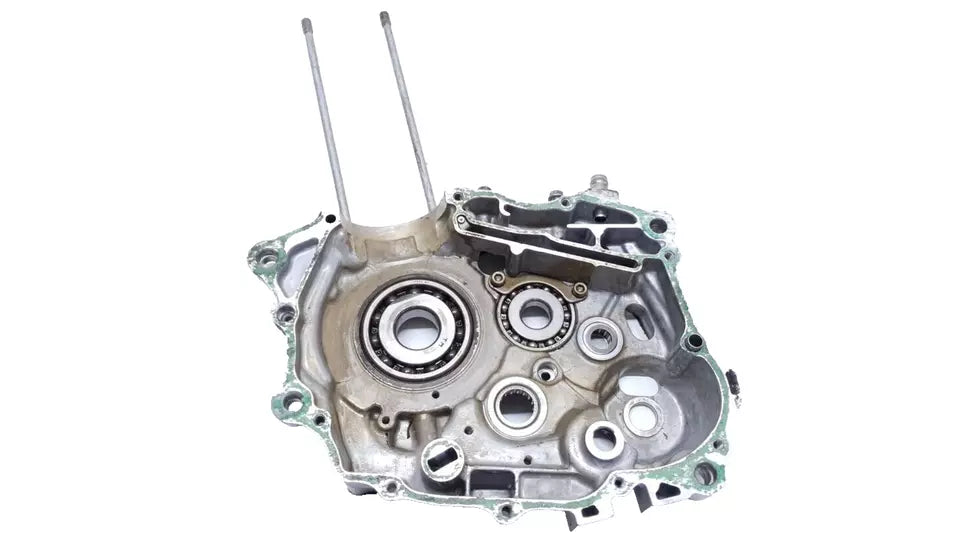 Carter moteur central droit Honda CLR 125 CityFly 2000 Réf : 11100-KFB-000