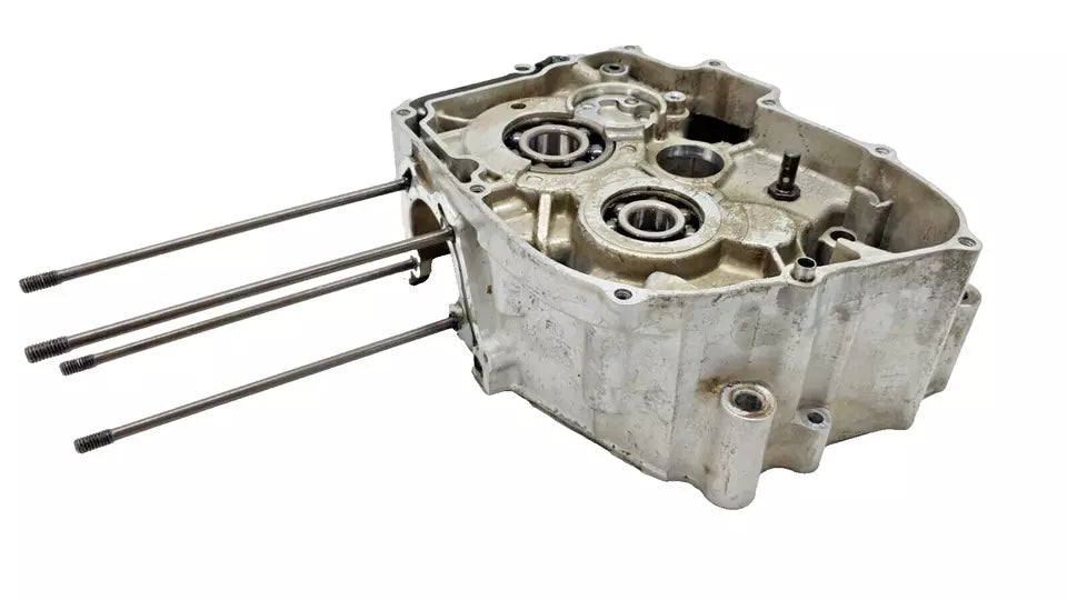 Carter moteur central D Honda CM 125 Custom 1992 Réf : 11100-402-731