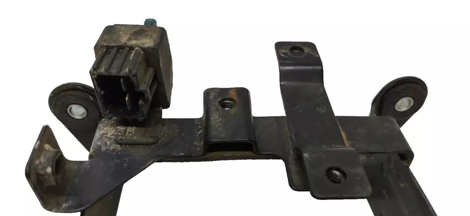 Support batterie Suzuki 600 DR 1985-1989 Réf : 41540-14A00-000