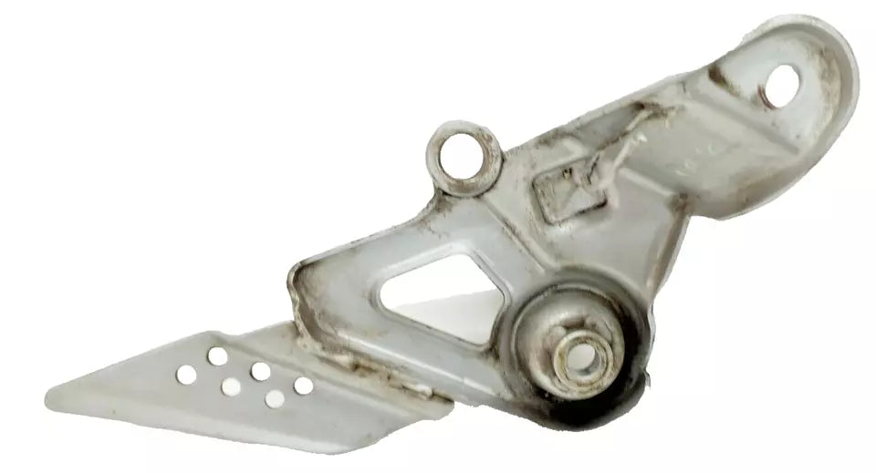 Repose pied avant droit Honda CBF 125 2012 Réf : 50701-KWF-900