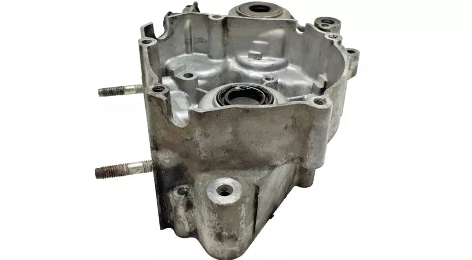 Carter moteur central gauche Yamaha DT125LC 1987 n°6 Réf : 10V-15111-01-00