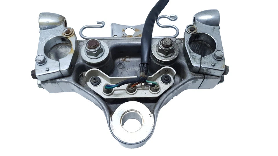 Té de fourche supérieur Kymco Zing 125 1997 Réf : 53231KKAK900