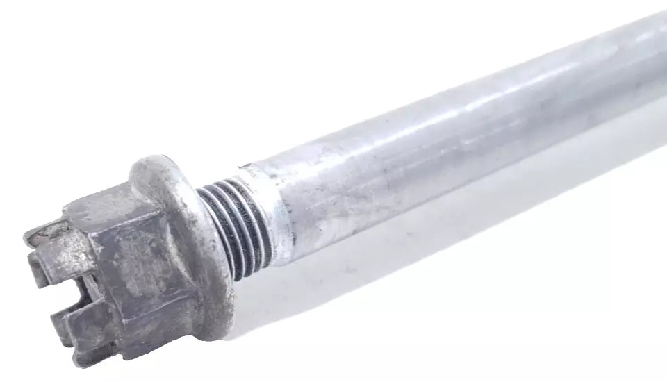 Axe de roue arrière Honda CB 125 T 1981 Réf : 42301-304-972