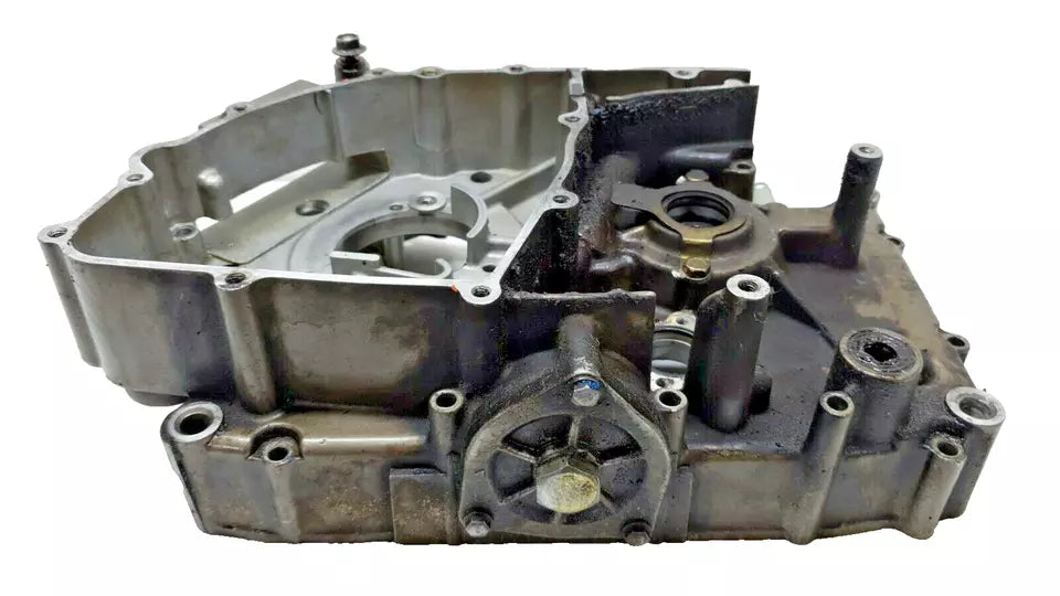 Carter moteur central gauche Hyosung Comet GT 125 2006