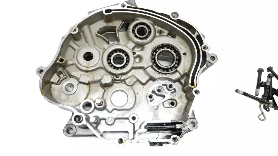 Carter moteur central droit Yamaha XT125X 2005 Réf : 5HH-E5150-01-00