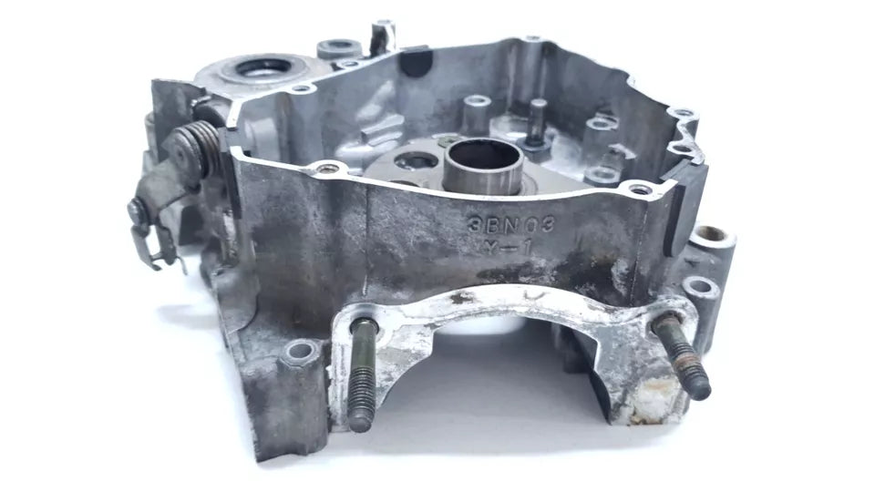 Carter moteur central gauche Yamaha TDR 125 1996 Réf : 3MB-15111-02-00