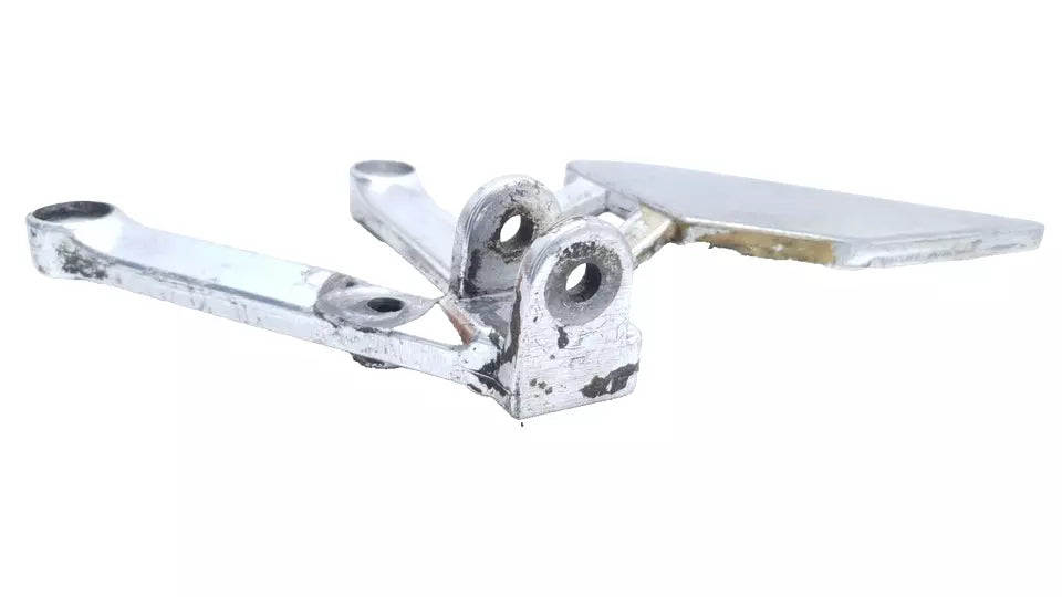 Support de repose-pied avant gauche Yamaha TZR 50 2002 n°2