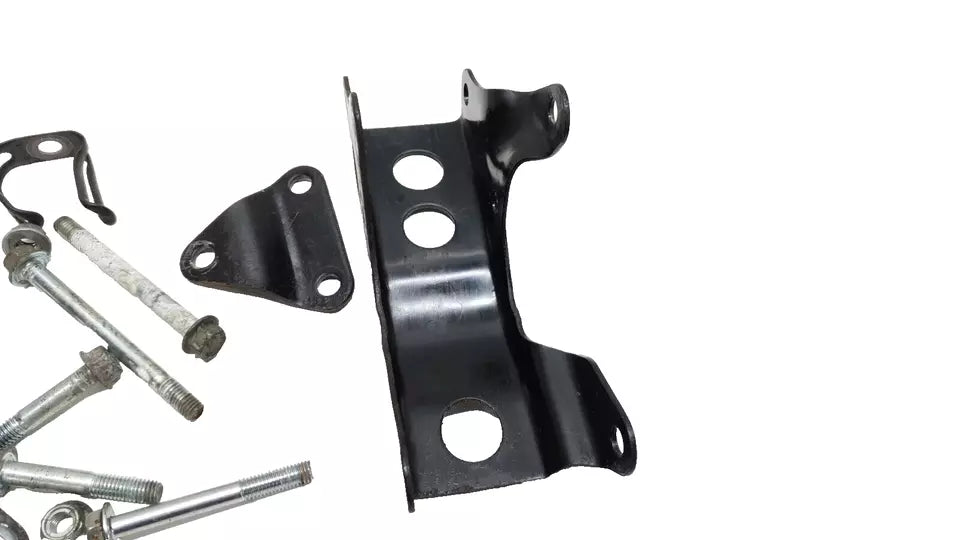 Supports moteur Suzuki TU-X 125 1999-2001 Réf : 41992-05300-000