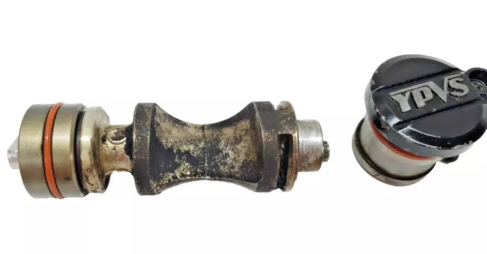 Valve Yamaha DT125LC 1987 n°9 Réf : 3NC-E131A-00-00