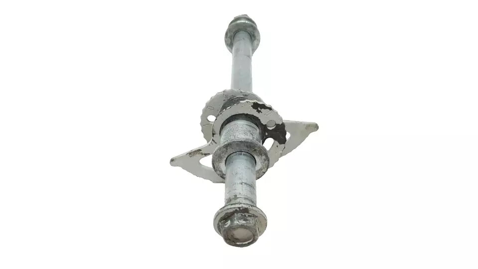 Axe de roue arrière Suzuki TSR 125 1994 Réf : 64711-03D00-000