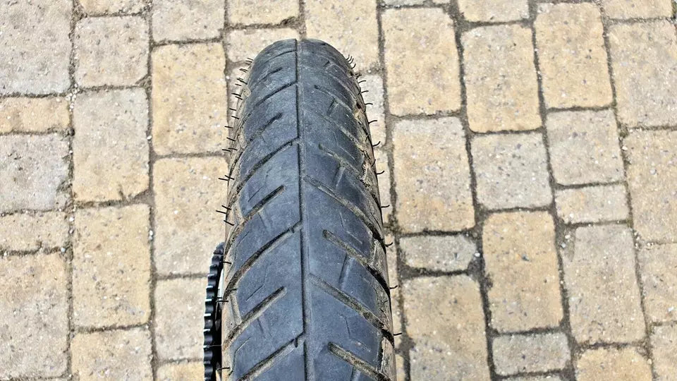 Roue arrière Yamaha SR125 3MW2 1989 Réf : 5H0-25311-00-38