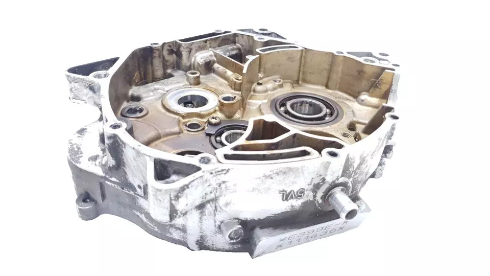 Carter moteur central droit Yamaha YBR 125 2010 n°2 Réf : 5VL-W1510-11
