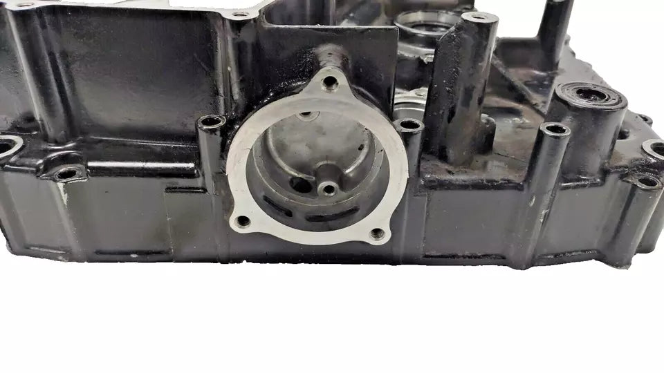 Carter moteur central gauche Hyosung Comet GT 125 2011