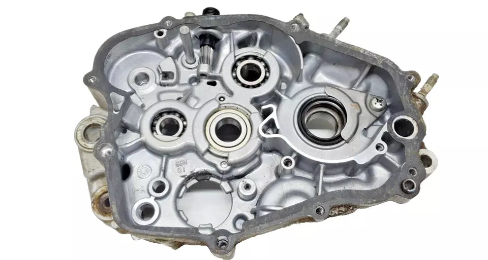 Carter moteur central droit Yamaha DT125R 1990 Réf : 3NC-E5159-00-00