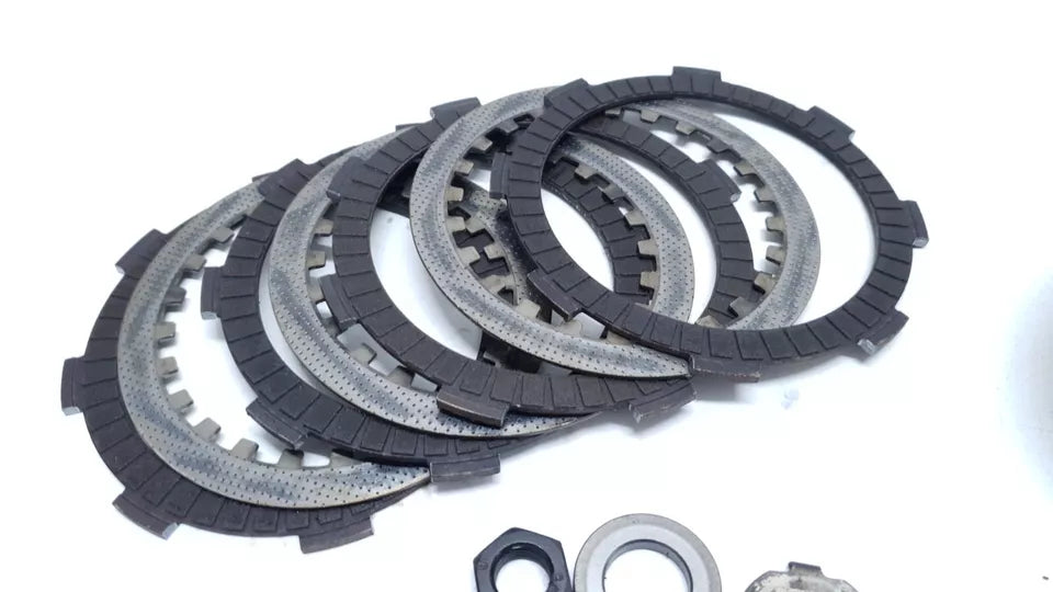 Embrayage incomplet Yamaha YBR 125 2010 n°2 Réf : 5VLE63001000