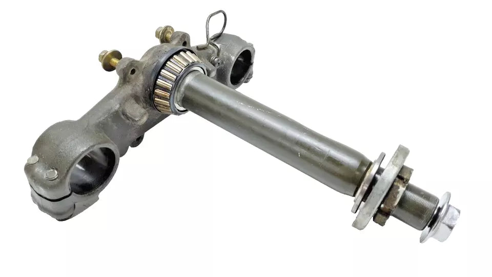 Té de fourche inférieur Yamaha DT125LC 1987 n°5 Réf : 53V-23340-00-90