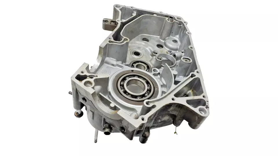 Carter moteur central droit Hyosung Comet GT 125 2006