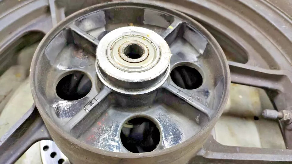 Roue arrière Kawasaki GPX 600 R 1989 Réf : 410731576R2