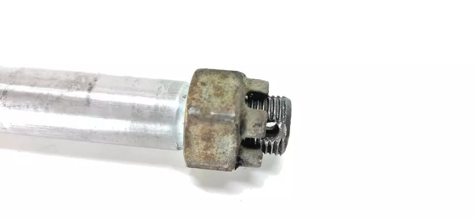 Axe de roue arrière Kawasaki 1000 GTR 1986 Réf: 41068-1197