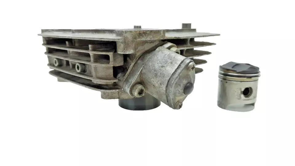 Cylindre & piston 44mm arrière 2-2 Hyosung Comet GT 125 2003