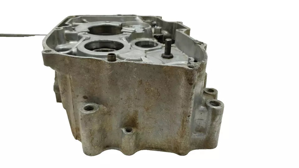 Carter moteur central droit Honda CB125T 1978 Réf : 11100-399-000