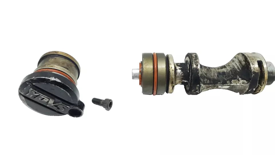 Valve Yamaha DT125LC 1987 n°10 Réf : 34X-1131A-00-00