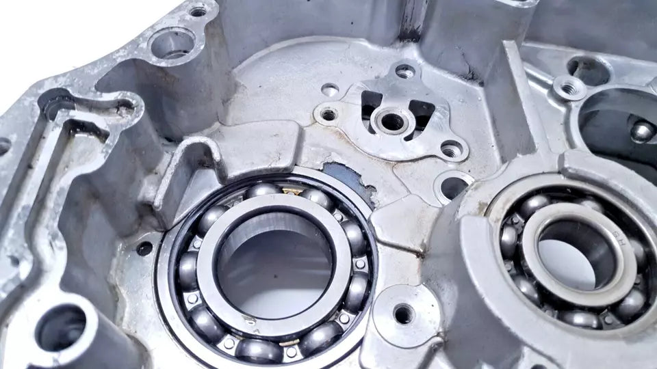 Carter moteur central droit Hyosung Comet GT 125 2005