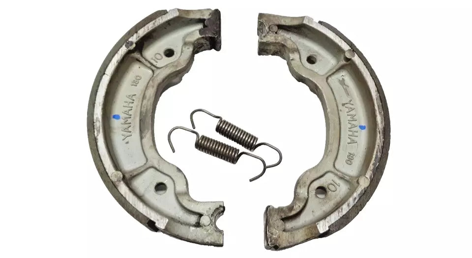 Flasque de frein arrière Yamaha YBR 125 2006 Réf : 3FA-W253A-00
