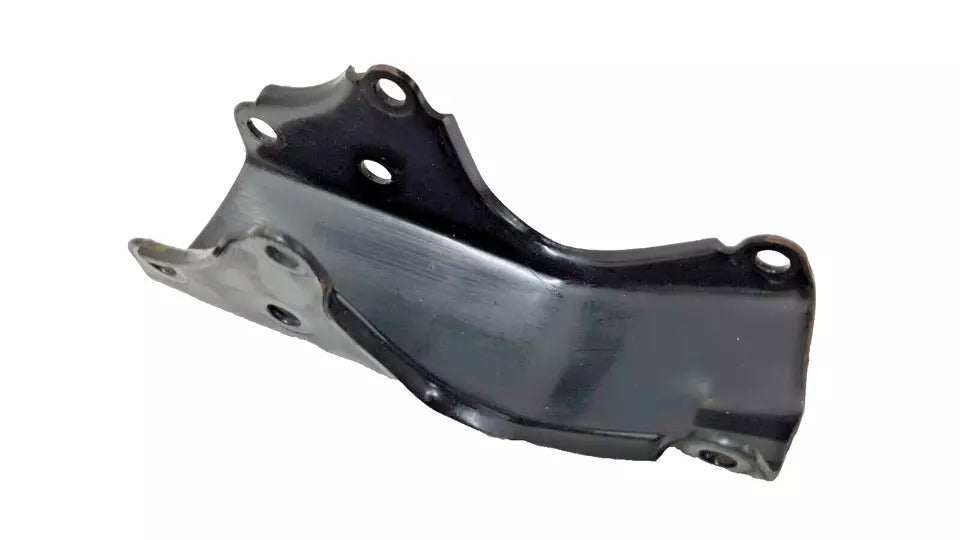 Supports moteur Yamaha YBR 125 2006 Réf : 5VLF13160100