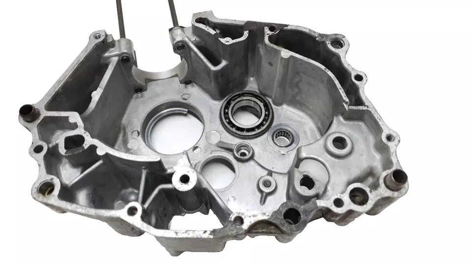 Carter moteur central droit Honda CB125T 1978 n°2 Réf: 11100-399-000