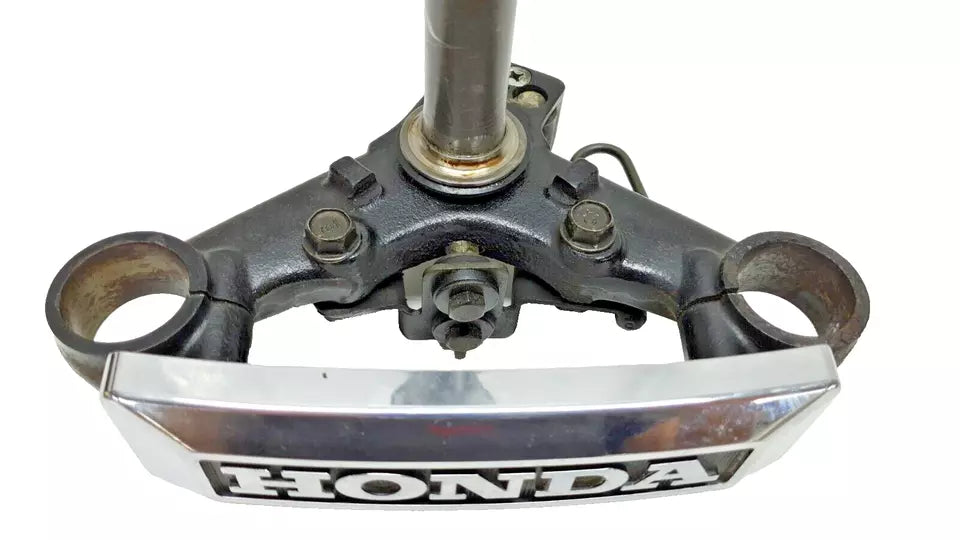 Té de fourche inférieur Honda CM 125 Custom 1986 Réf : 53200-402-000ZA