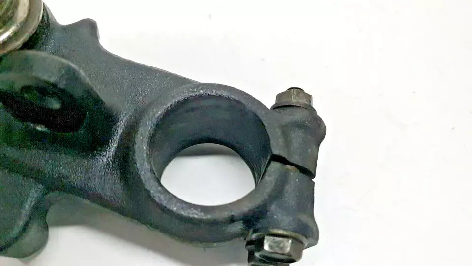 Té de fourche inférieur Kawasaki KMX 125 1992 Réf : 44037-1202