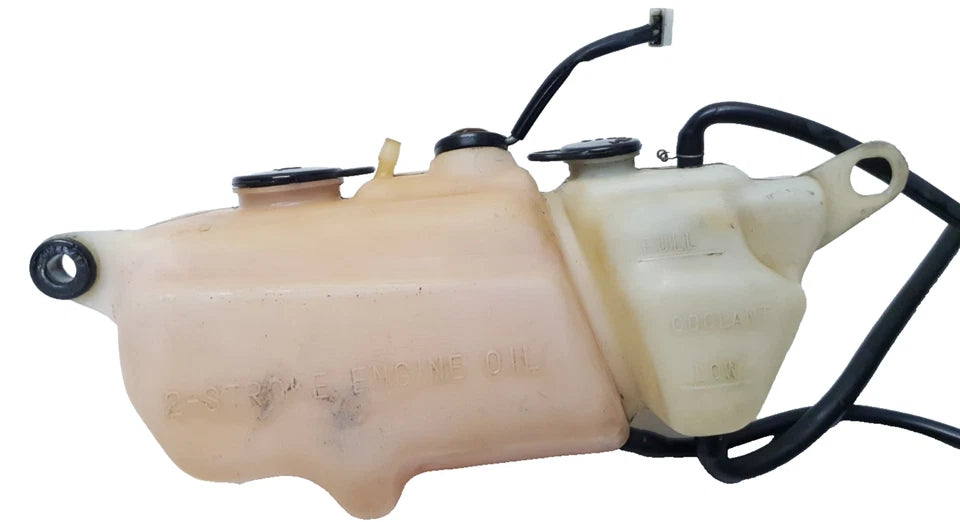 Réservoir d'huile - Vase d'expansion Yamaha DT125LC 1982 n°5