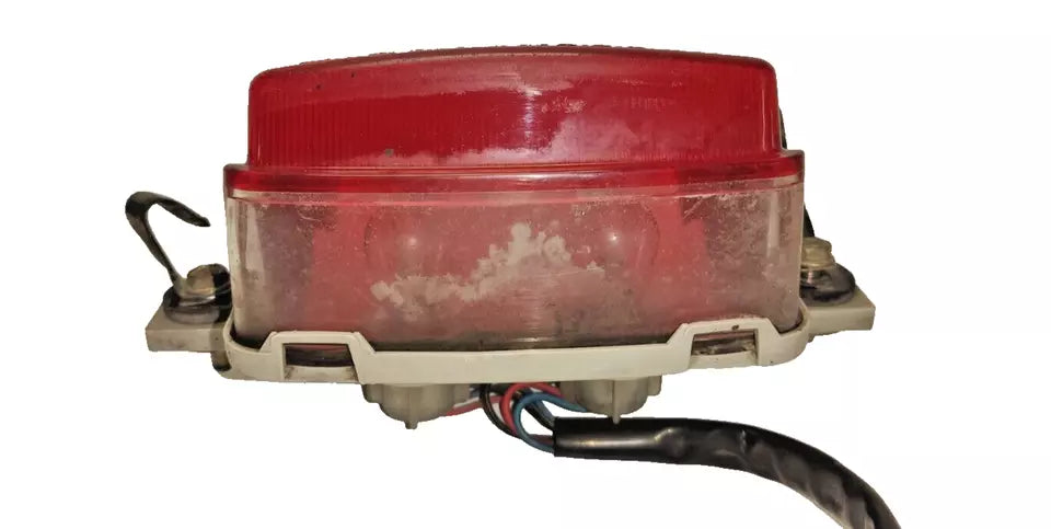 Feu arrière Kawasaki ZX 10 Tomcat 1988 à 1990 Réf 23025-1176