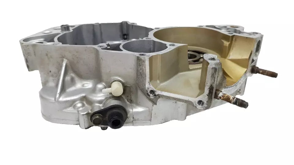 Carter moteur central droit Yamaha TDR 125 2002 Réf : 3BN-15121-04