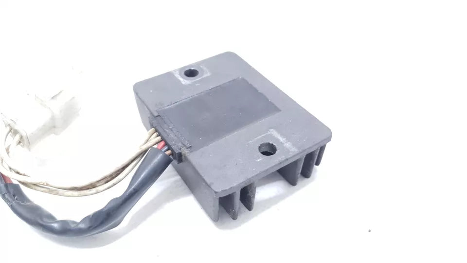 Régulateur de tension Yamaha RDLC 125 1986 Réf : 5H0-81960-A0